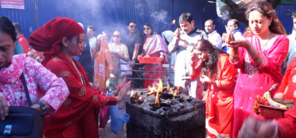 महानवमीका दिन भद्रकालीमा सवारी पूजा गर्नेको भीड (तस्विरहरू)