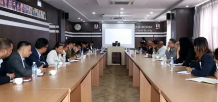 दाबी भुक्तानी सहज  र सेवा प्रभावकारी बनाउन बीमा कम्पनीसँग श्रम मन्त्रालयको छलफल