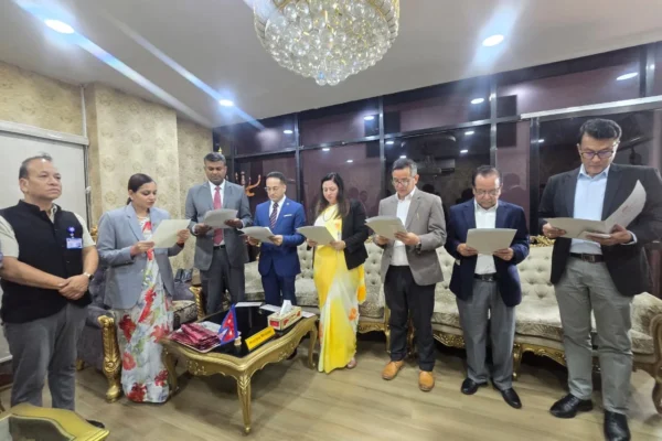 ६ स्वास्थ्य विज्ञान प्रतिष्ठानका नवनियुक्त उपकुलपतिद्वारा शपथ ग्रहण