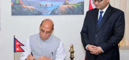नेपाल–भारत सुख–दुःखमा एकअर्काको साथमा रहनेछ : रक्षामन्त्री सिंह